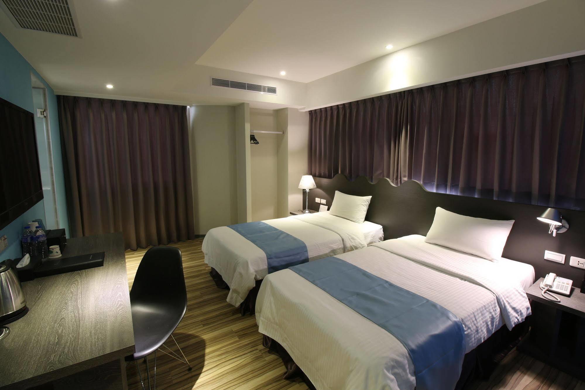 Blue Coast Hotel Kaohsiung Esterno foto