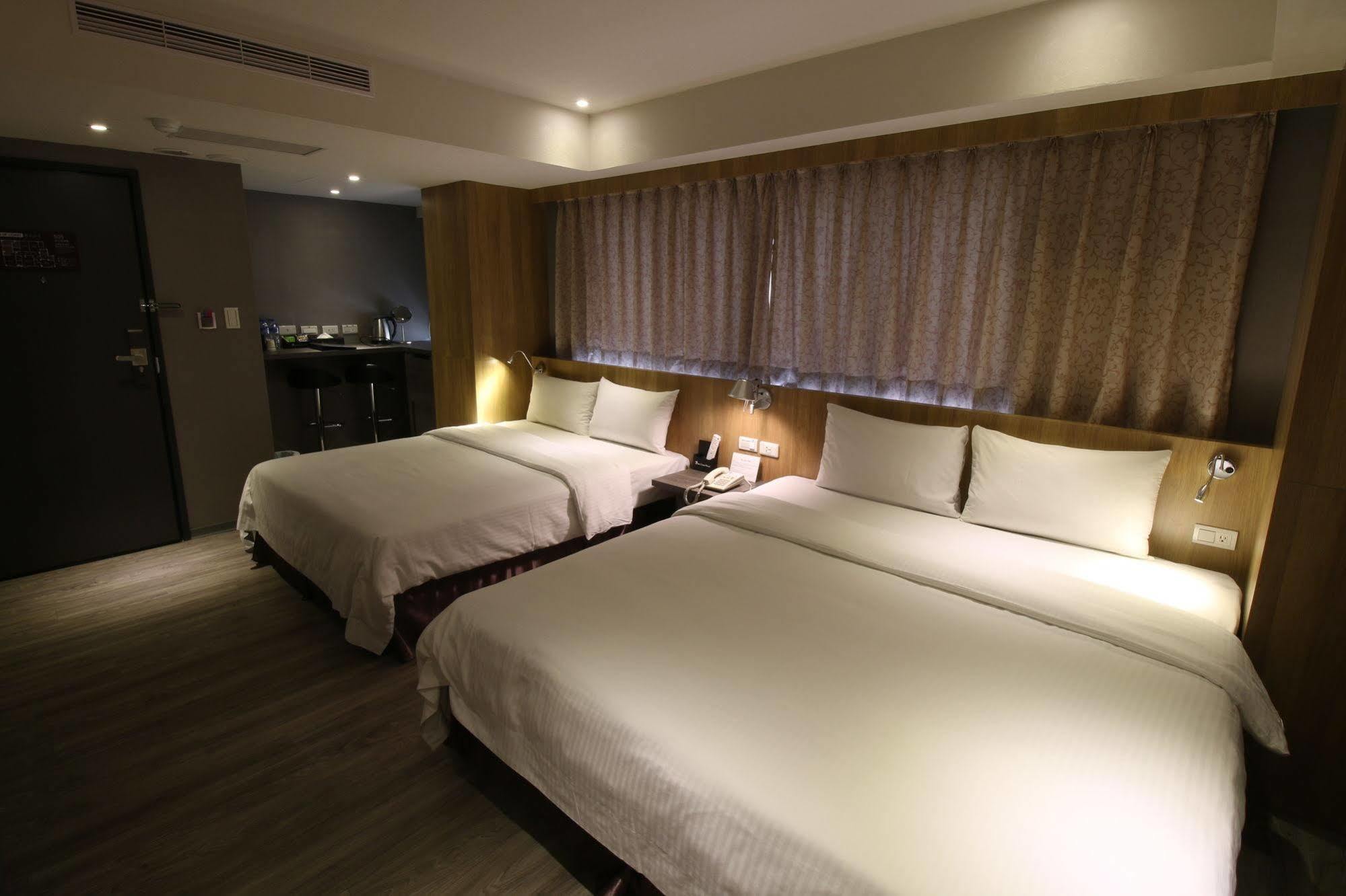 Blue Coast Hotel Kaohsiung Esterno foto